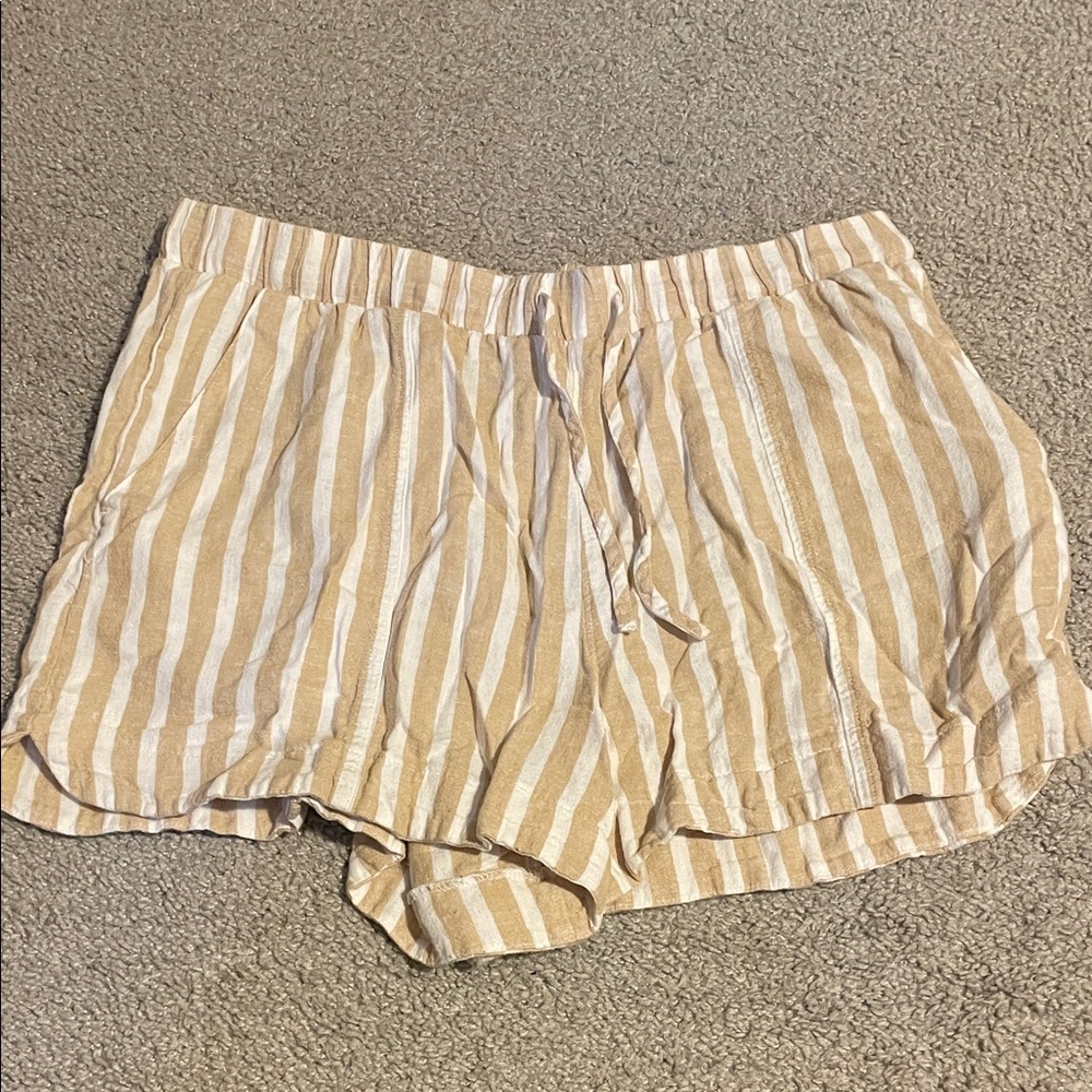 Universal Thread Beige and White Striped Shorts